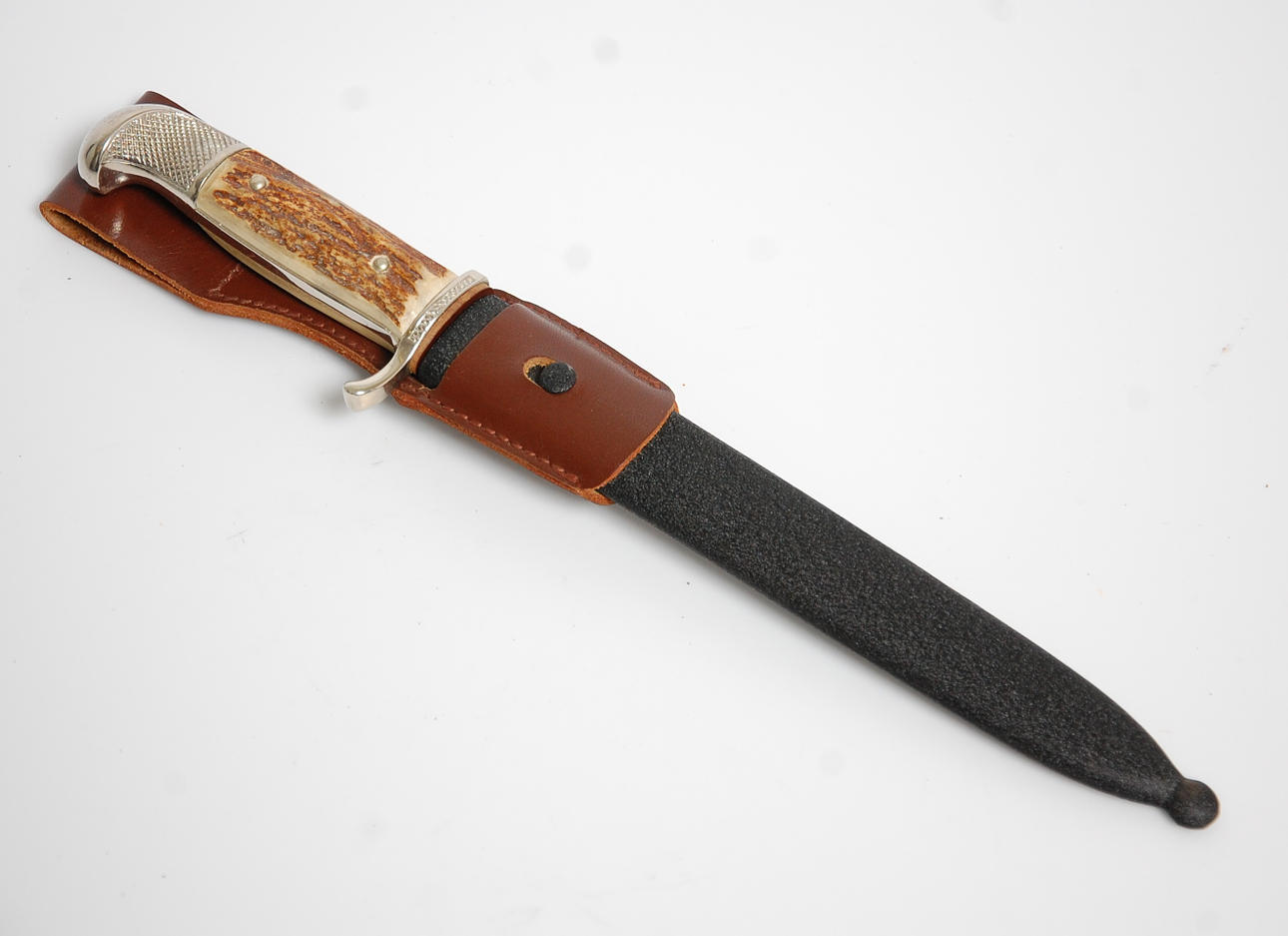 PERMISIONSBAJONETT, märk Erik Frost Mora, förrådsskick.