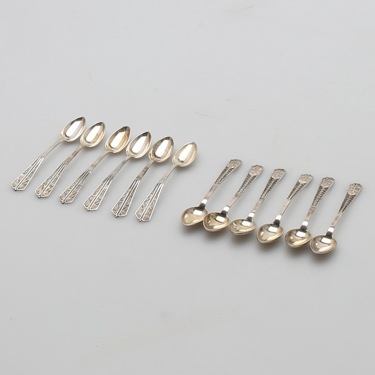 MOCCASKEDAR, 12 (6+6) st, silver. Polen 115 g.