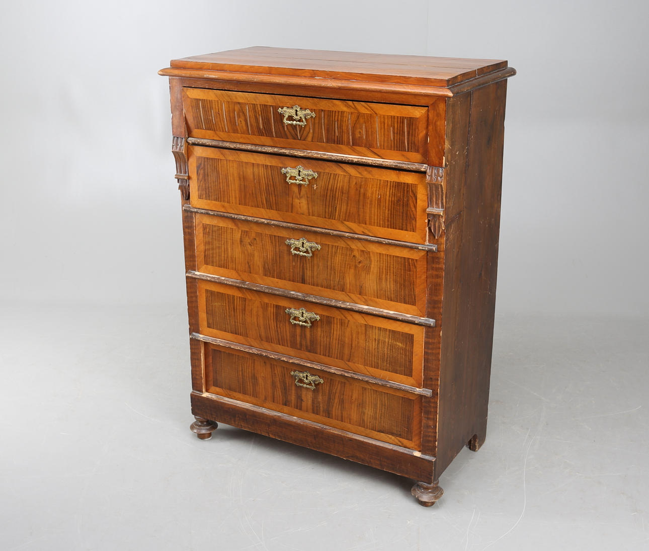 BYRÅ, 5-lådig, fanerad, 18/1900-tal.