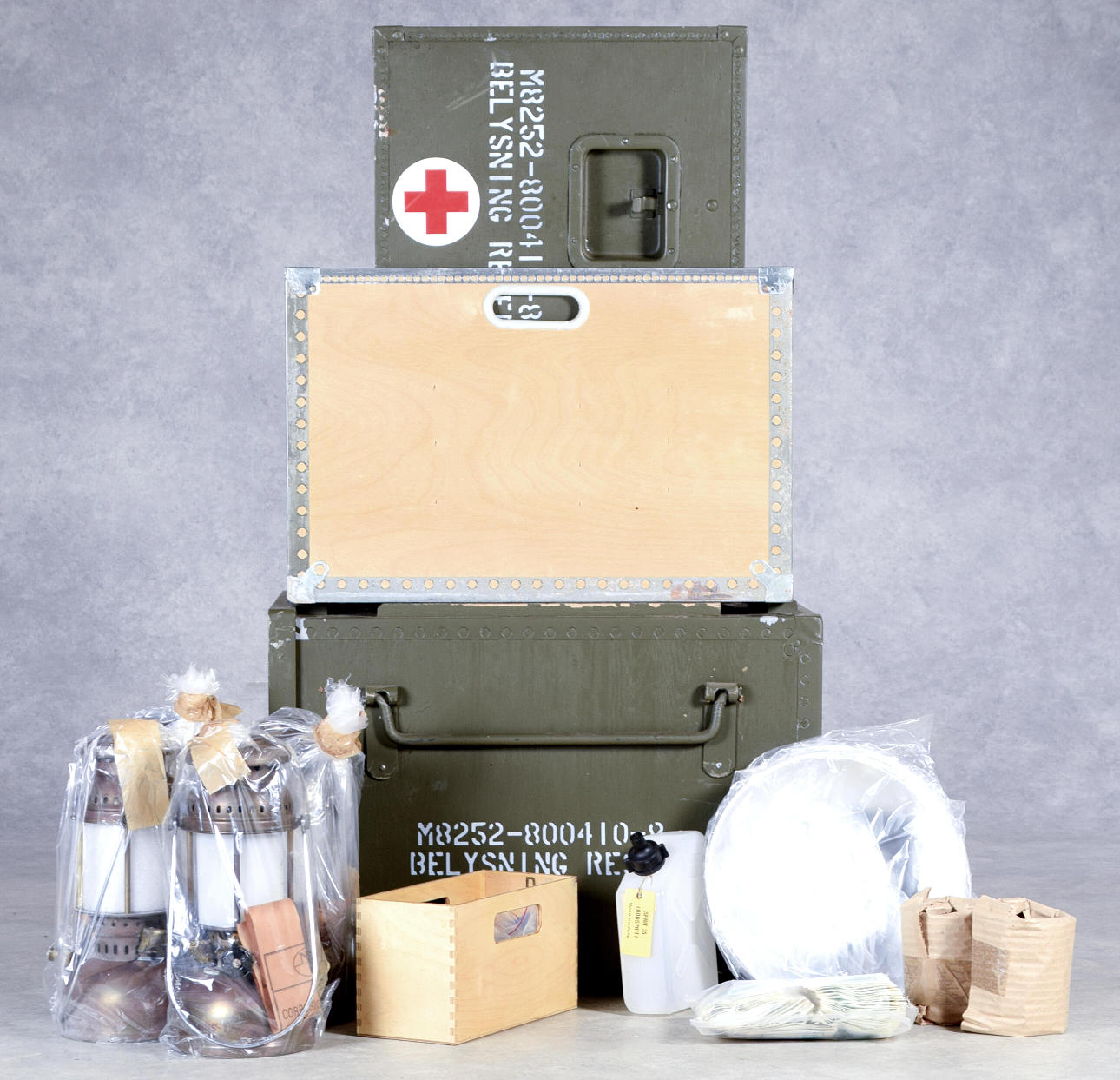 FMV Box mit Sturmlaternen Primus 1200 M um 1900.