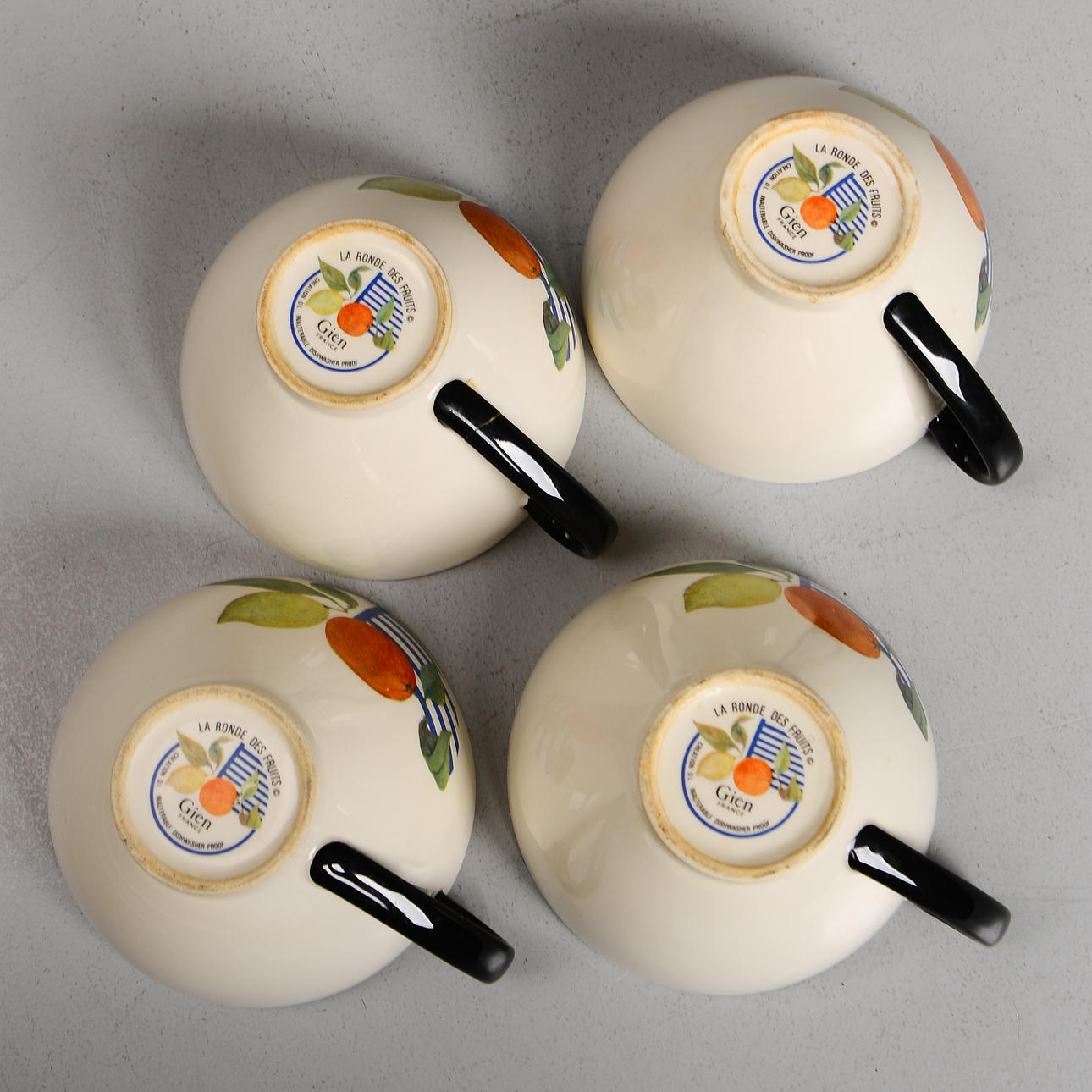 TEA SET for 4 persons, “La Ronde Des Fruits”, Faiencerie De Gien