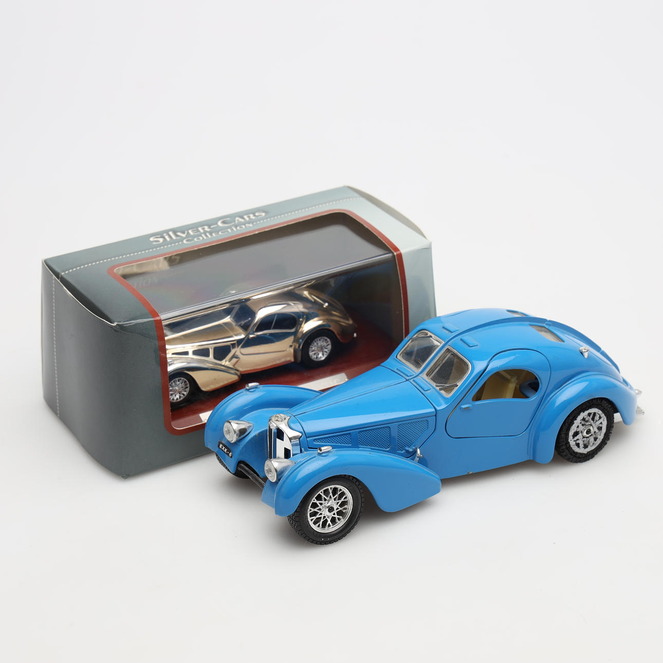 Bugatti Coupé Atlantic Argent - Silver Cars Collection Atlas 1/43 (neuf)