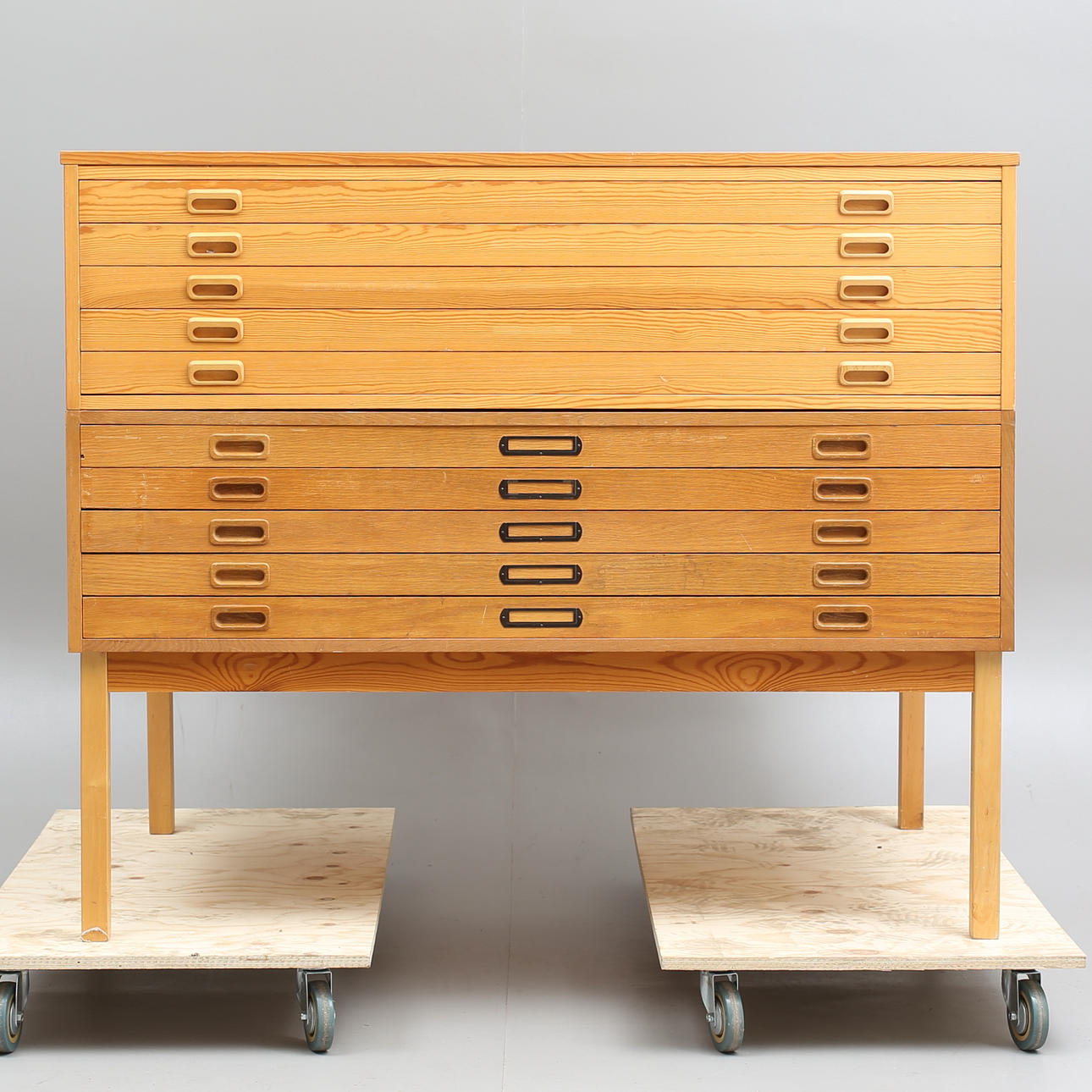 ARKIVSKÅP, 1900-talets andra hälft.