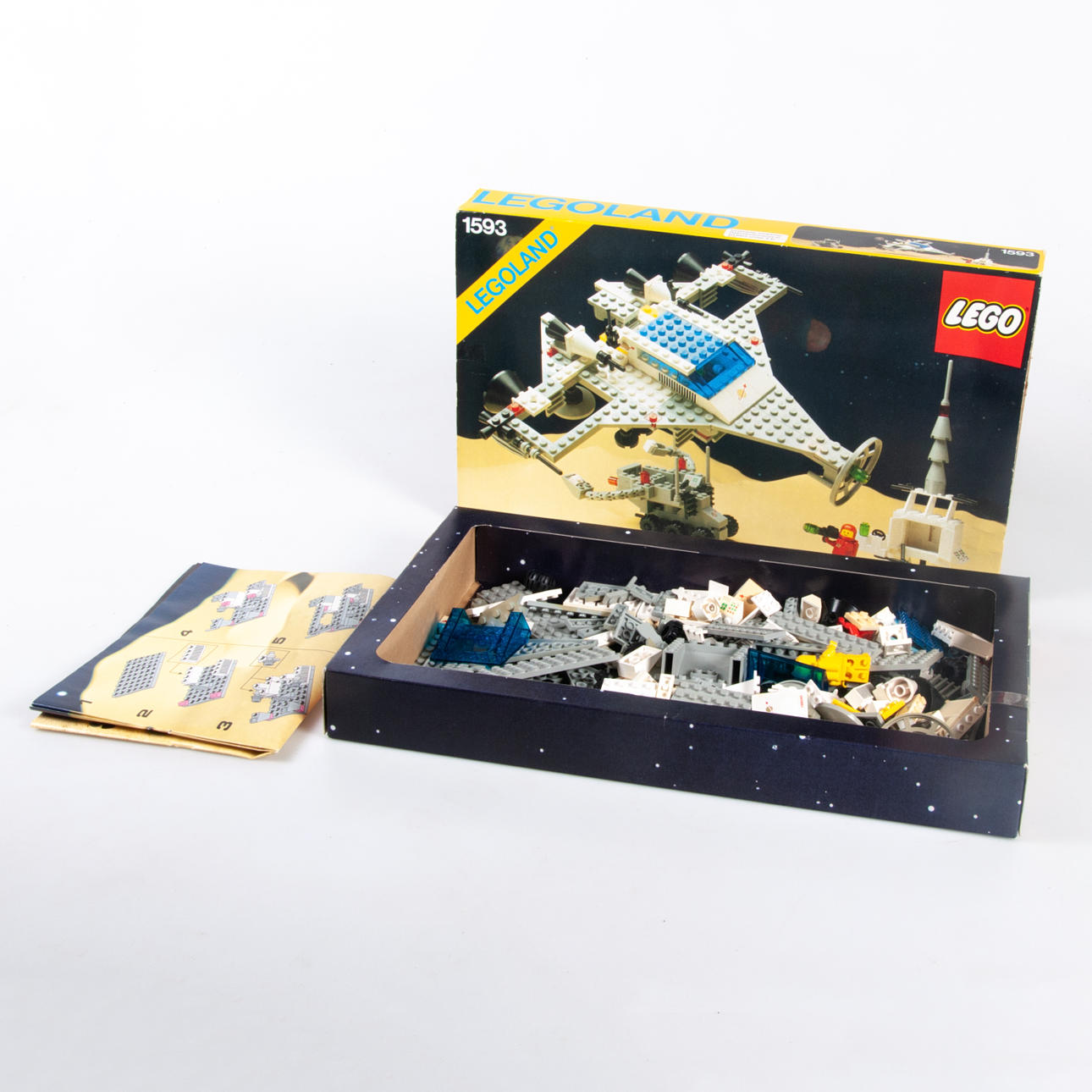 LEGO 1593, Space: Super Model, release year 1983, with cardboard.