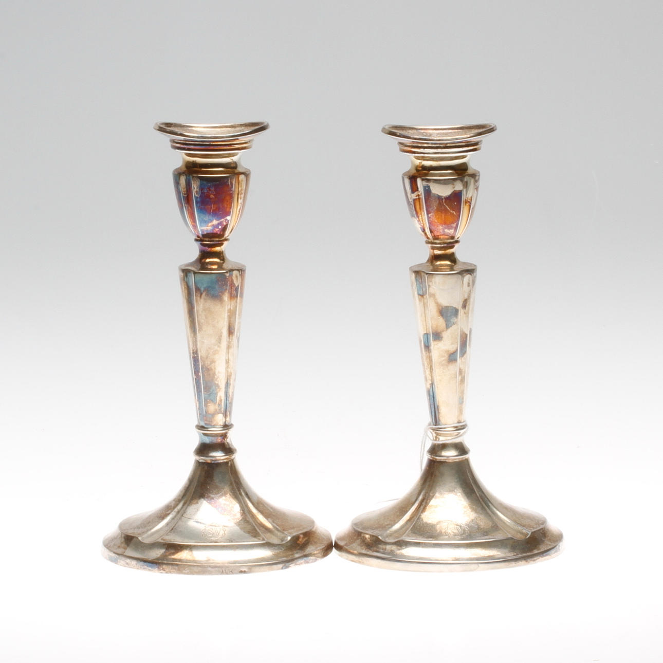 LJUSSTAKAR, ett par, silver, JLH, 1900-tal.