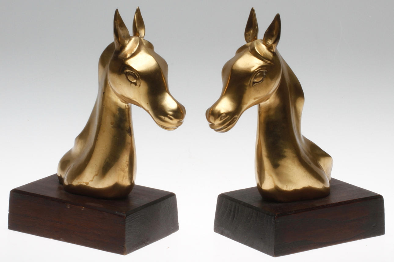 BOKSTÖD, ett par, metall och trä, 1900/2000-tal.