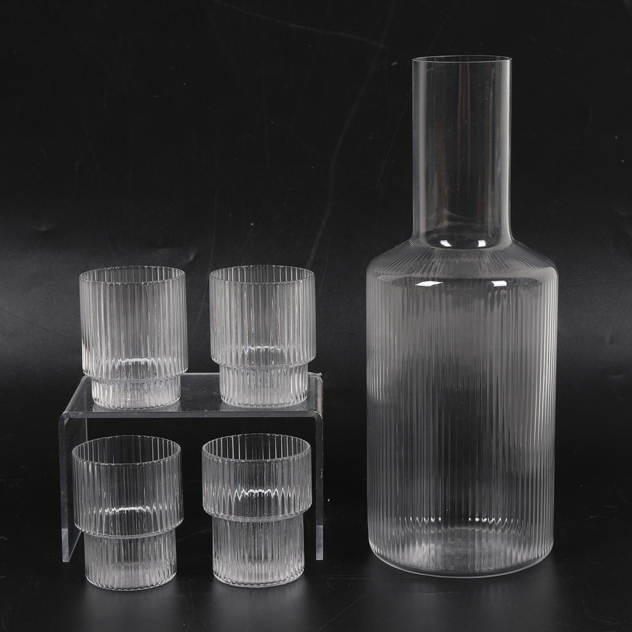 GLAS & KARAFF, 17 delar, "Ripple", Ferm Living, Danmark.