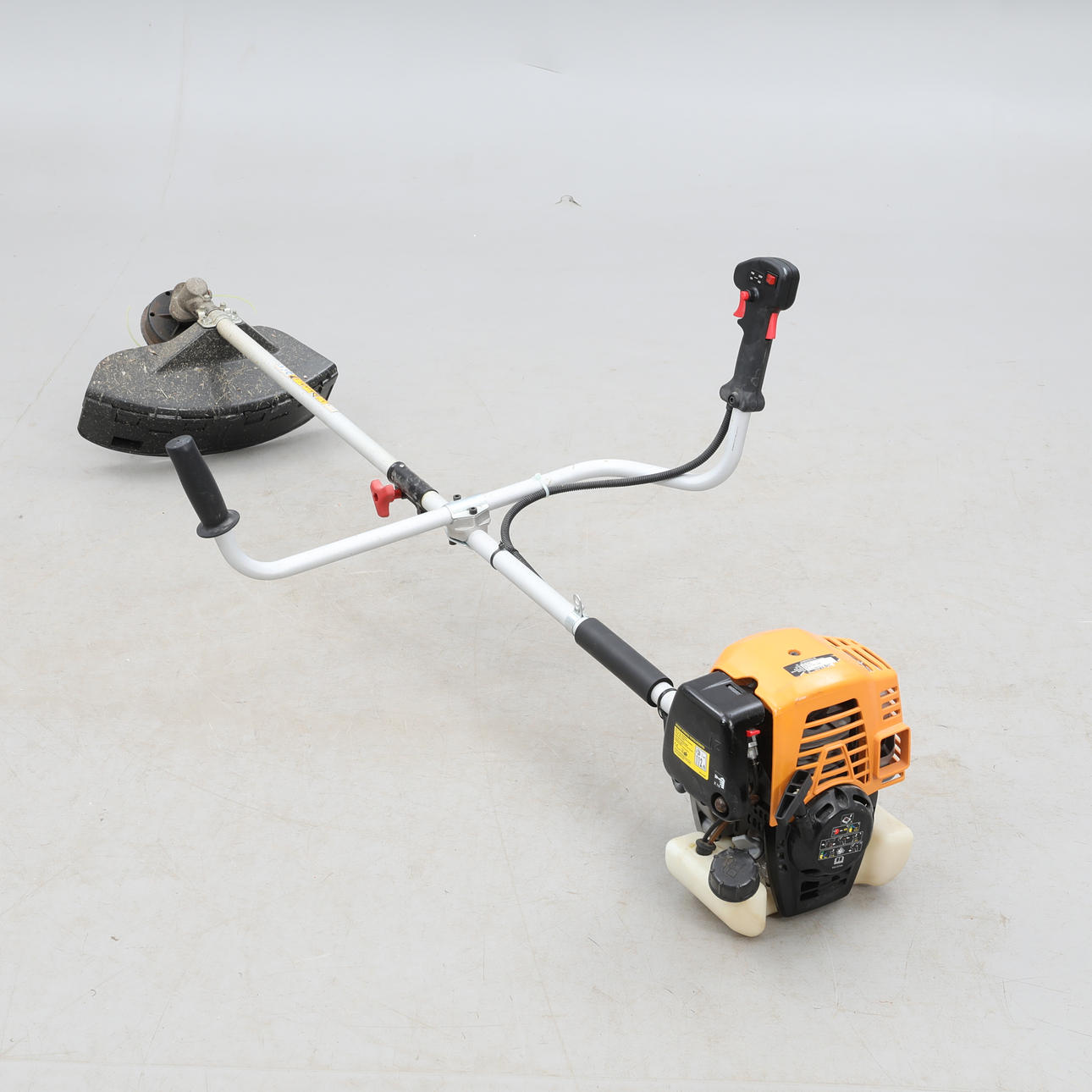 GRÄSTRIMMER, Partner BC 435B.