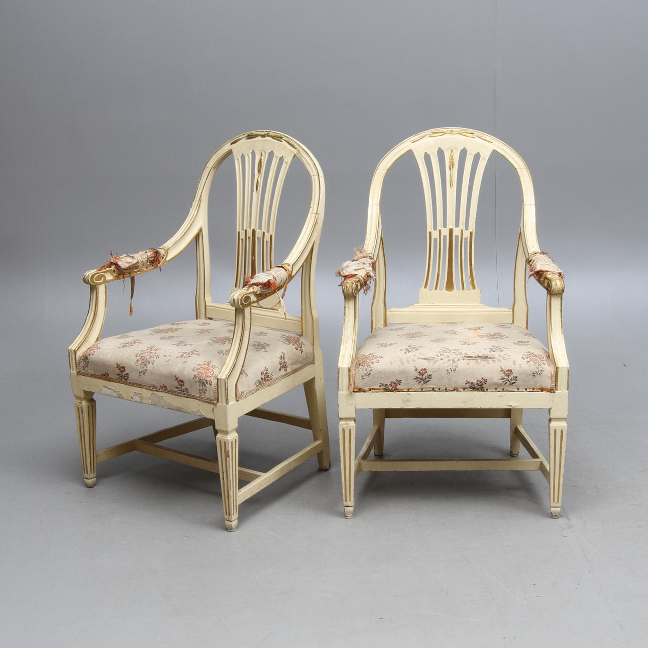 KARMSTOLAR, 1 par, sengustavianska provinsarbeten, 1800-tal.