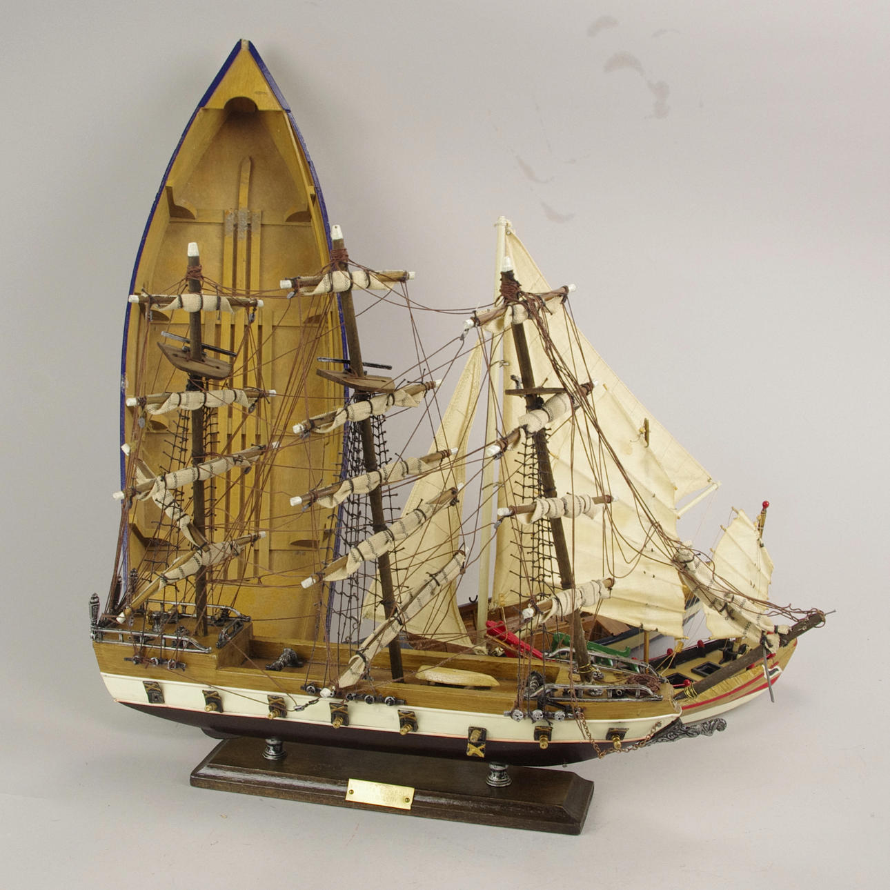 BÅTMODELLER, 4 stycken, trä.