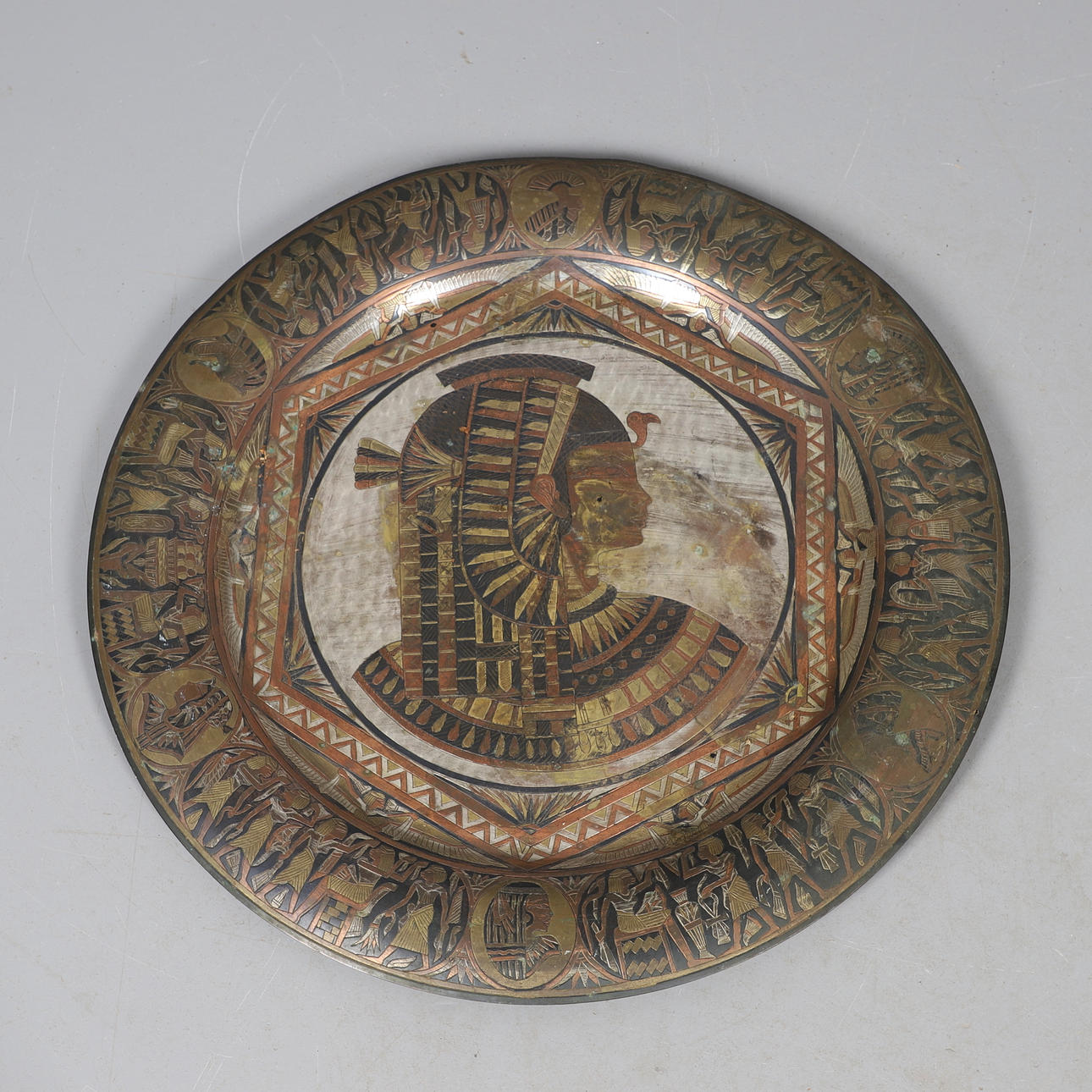 AN EGYPTIAN INLAID CHARGER.