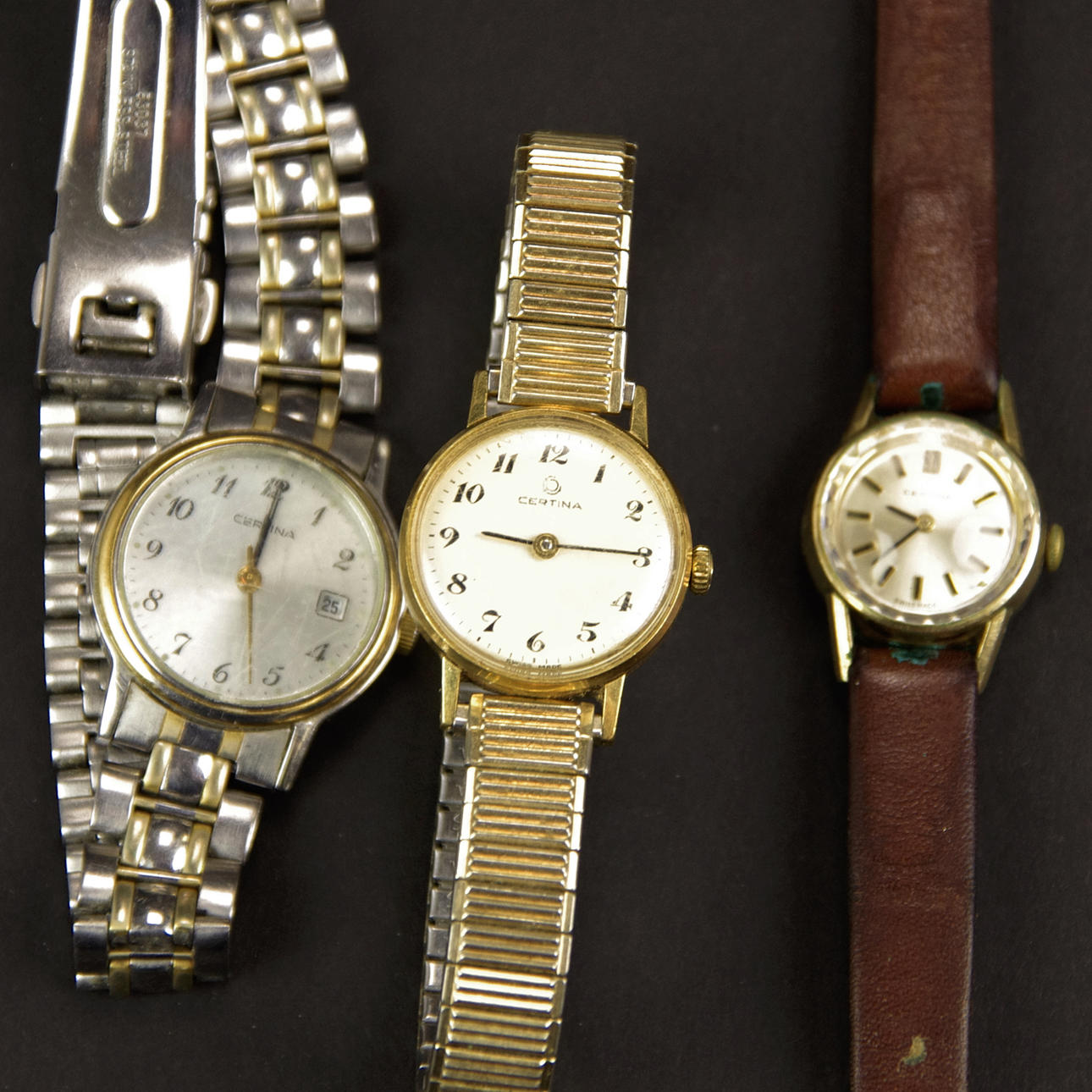 DAMARMBANDSUR, 3 stycken, Certina.