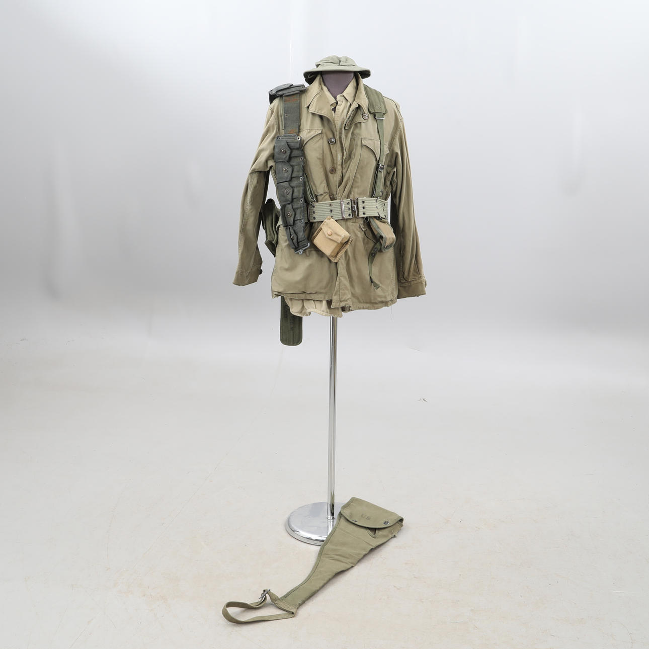 UNIFORM PARTS. U.S.A. jacket m43 with accessories.
