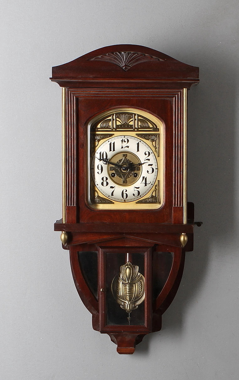 VÄGGPENDYL, Jungans, 1900-tal.