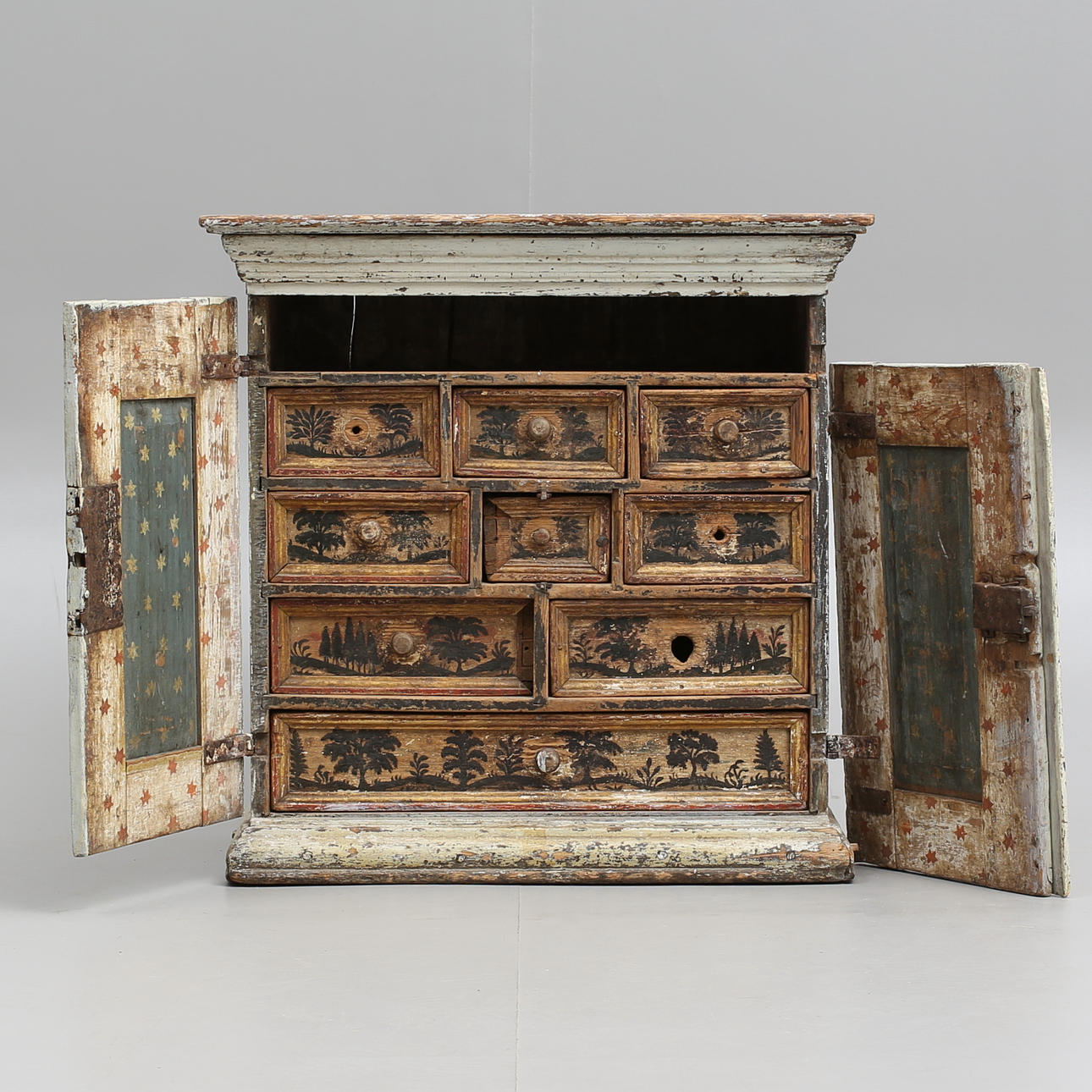 HÄNGSKÅP, 1700-tal.