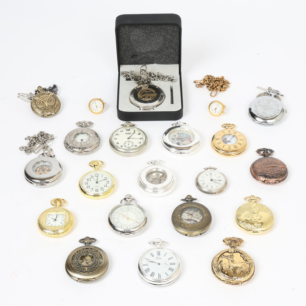 EINE SAMMLUNG VON TASCHENUHREN USW. (21).