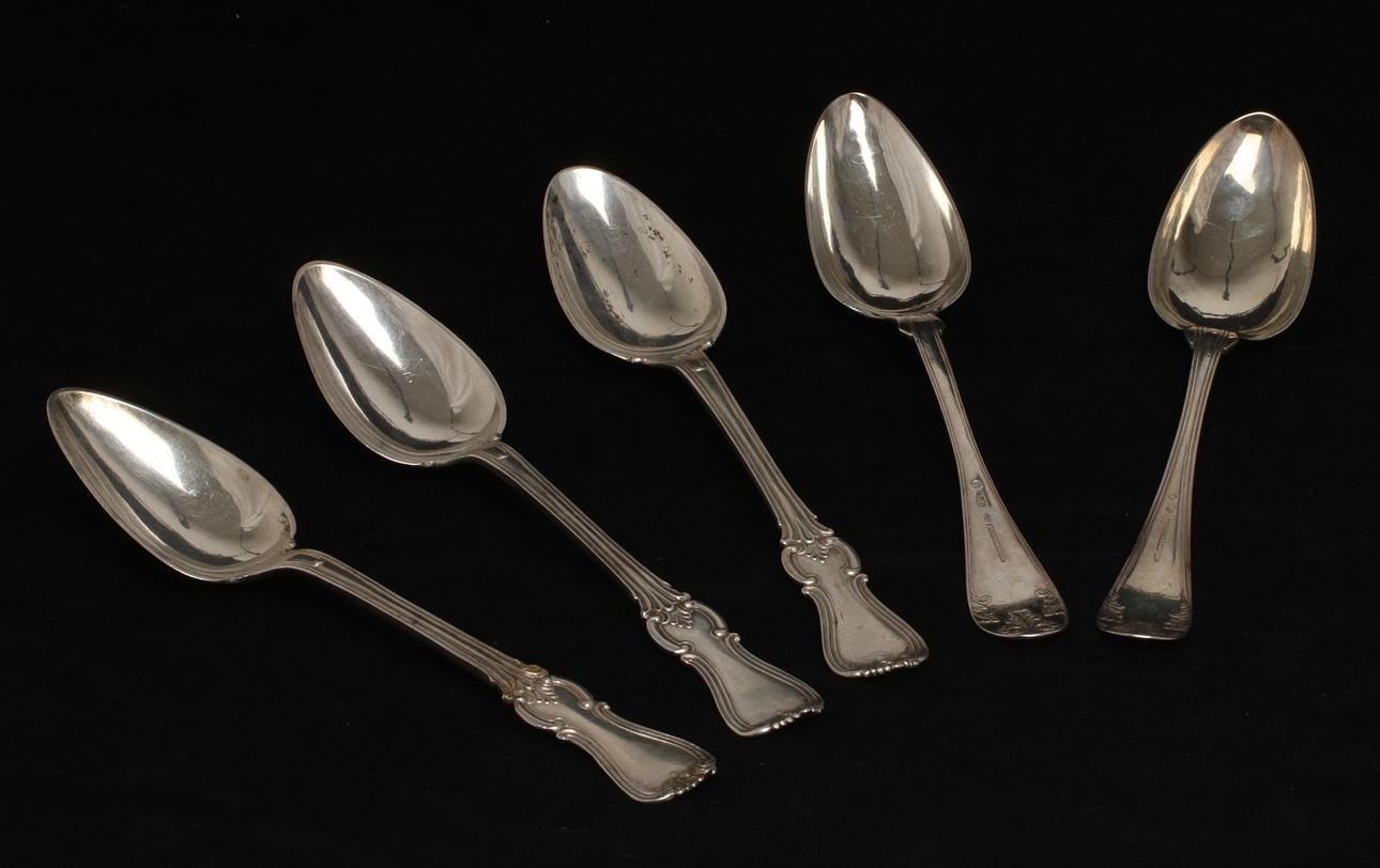 SKEDAR 5 st, silver, 1800-tal. Tot vikt 342 gram.