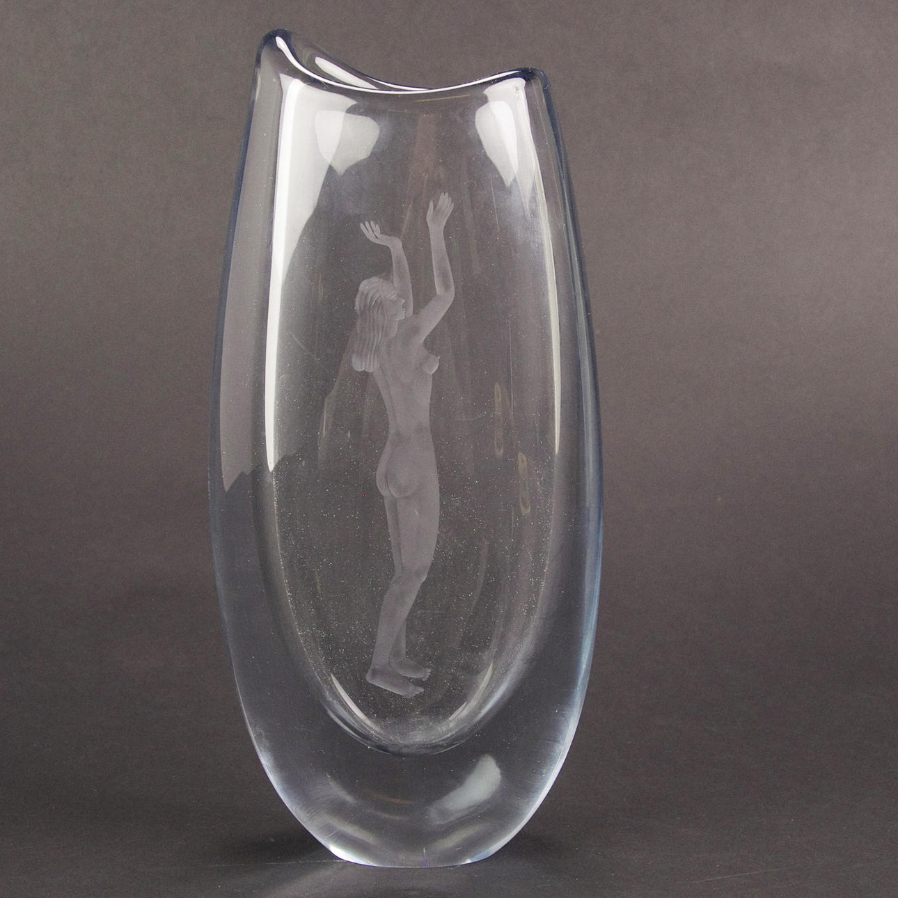 VAS, konstglas, etsad dekor med kvinna.