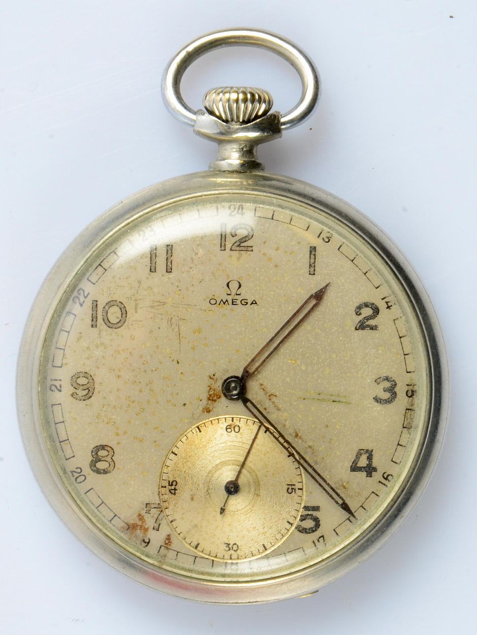 FICKUR, Omega, vitmetall.