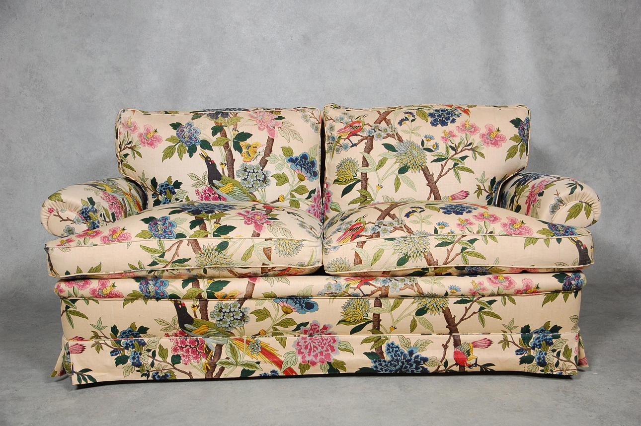 SOFFA, " Snogeholm ", K.A. ROOS, med dunplymåer.