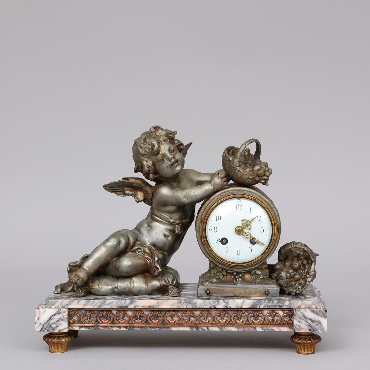 PÖYTÄRIIPUS, ranska, 1900-luvun alku.