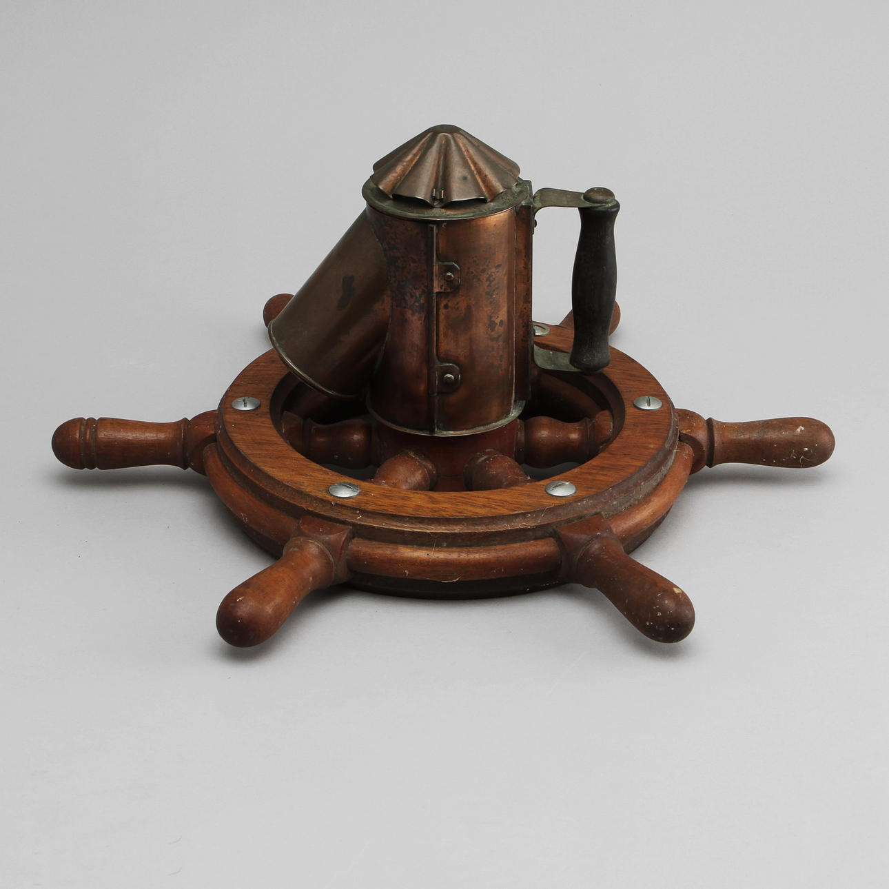 LAMPA SAMT FARTYGSRATT, 1900-tal.