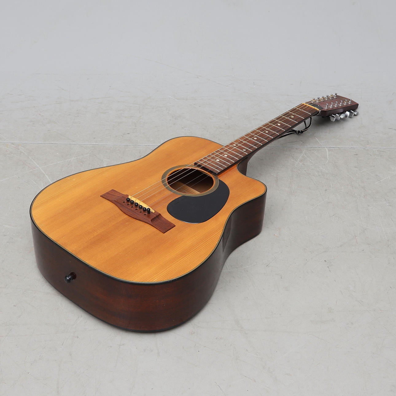A 12-string guitar, “W12-38", Levin, 1970s.