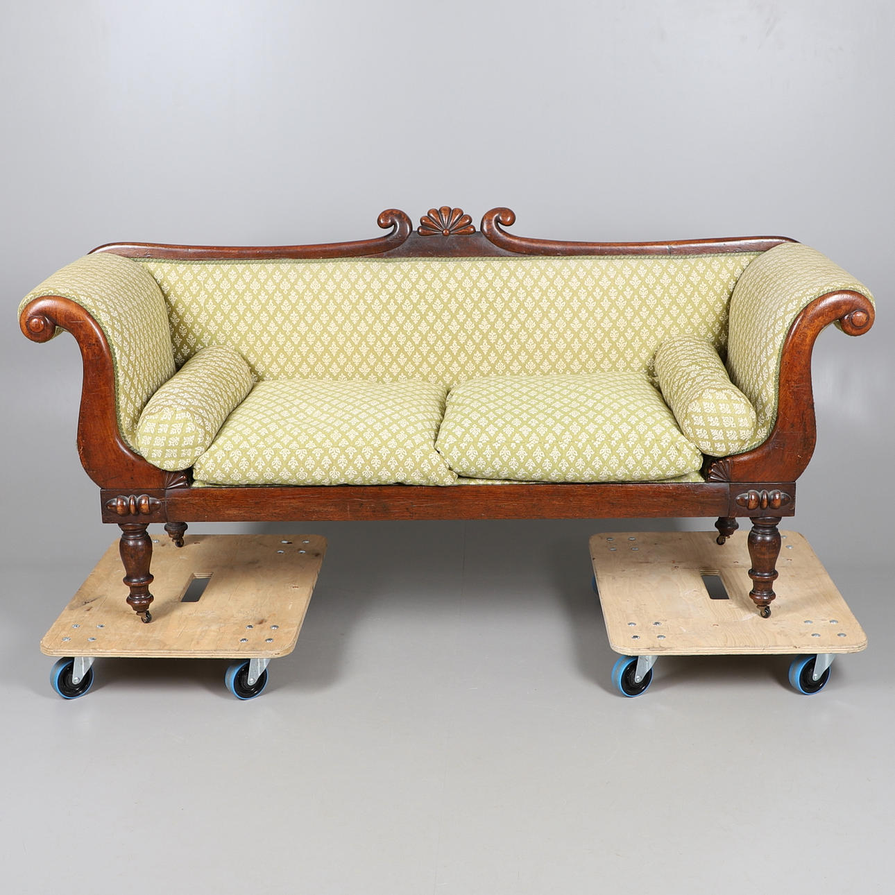 19THC WILLIAM IV RULLSOFFA.