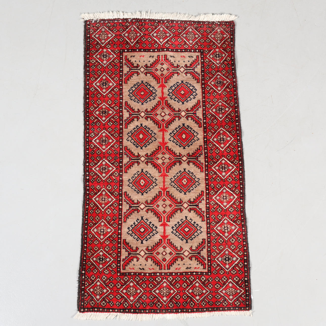 A CARPET, handmade, Persian, 139 x 73 cm.