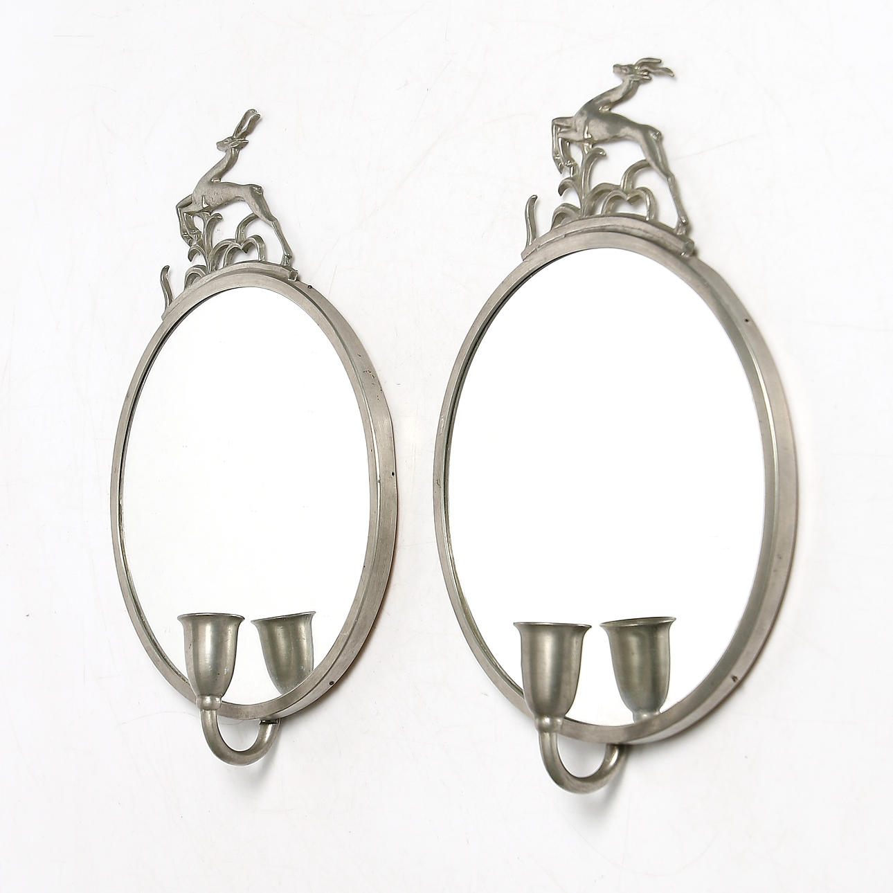 SPEGELLAMPETTER, ett par, tenn, sannolikt Nils Fougstedt, Art Deco, 1930-tal.