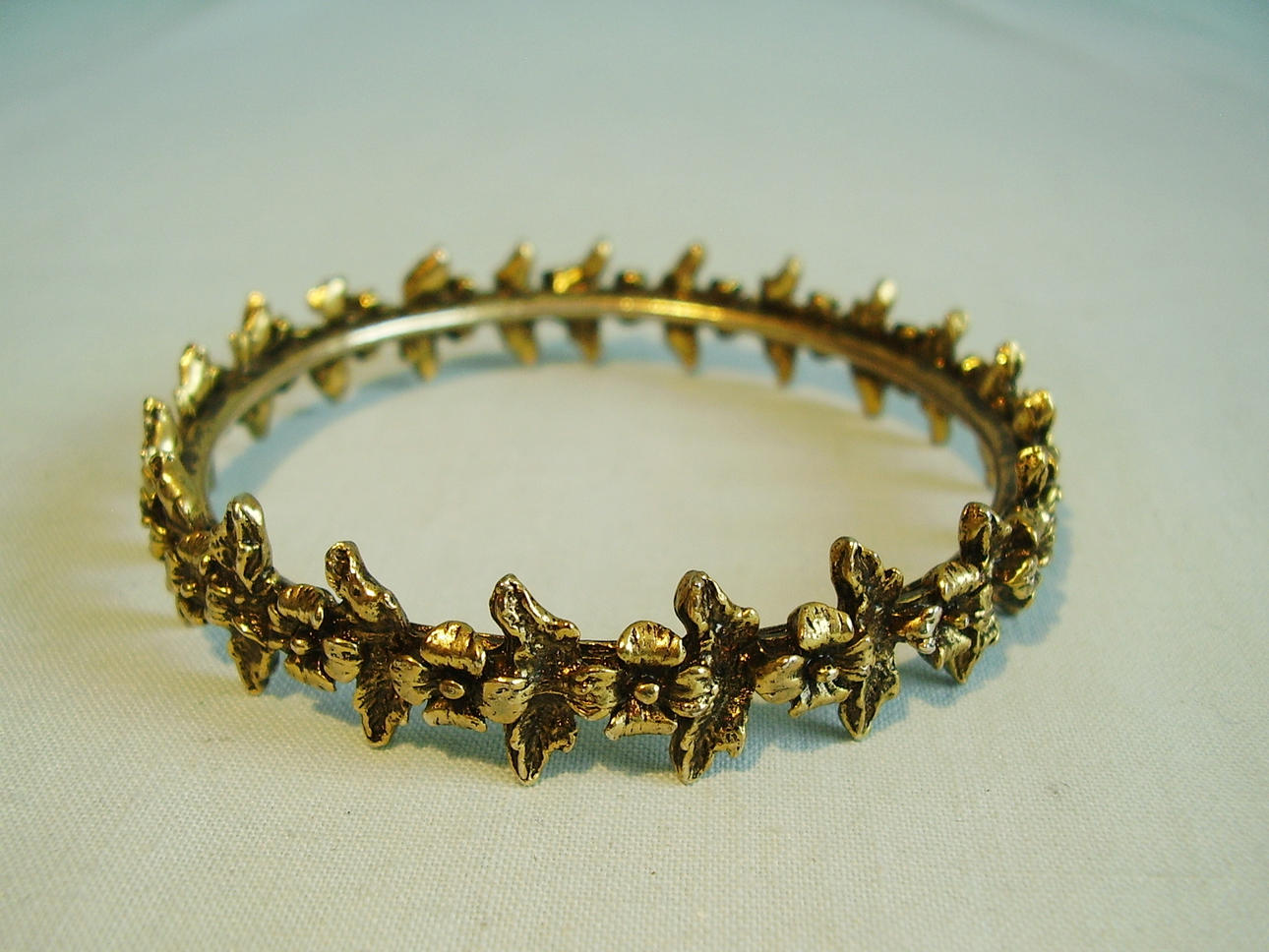 BRONS BLOSSOMS ARMRING troligen finsk design runt 1960.