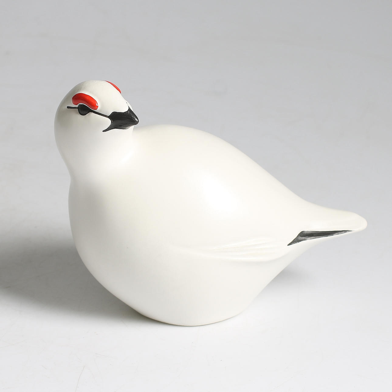 PAUL HOFF. Skulptur, stengods, fjällripa, Gustavsberg,1900-talets andra hälft.