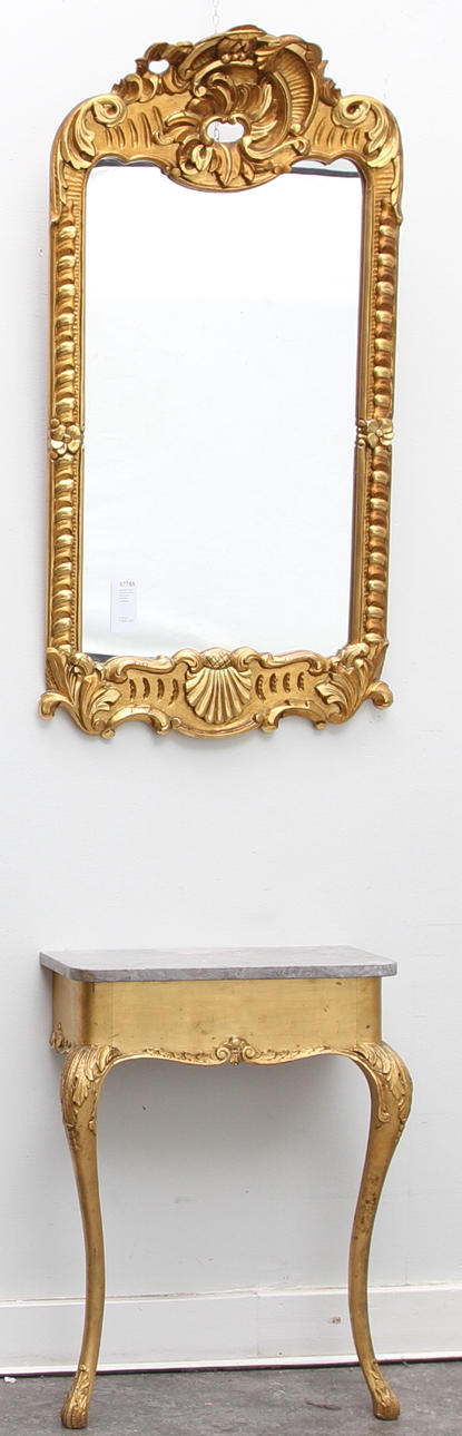 SPEGEL MED KONSOLBORD. Rokokostil, 1900-tal. guldfärgad.