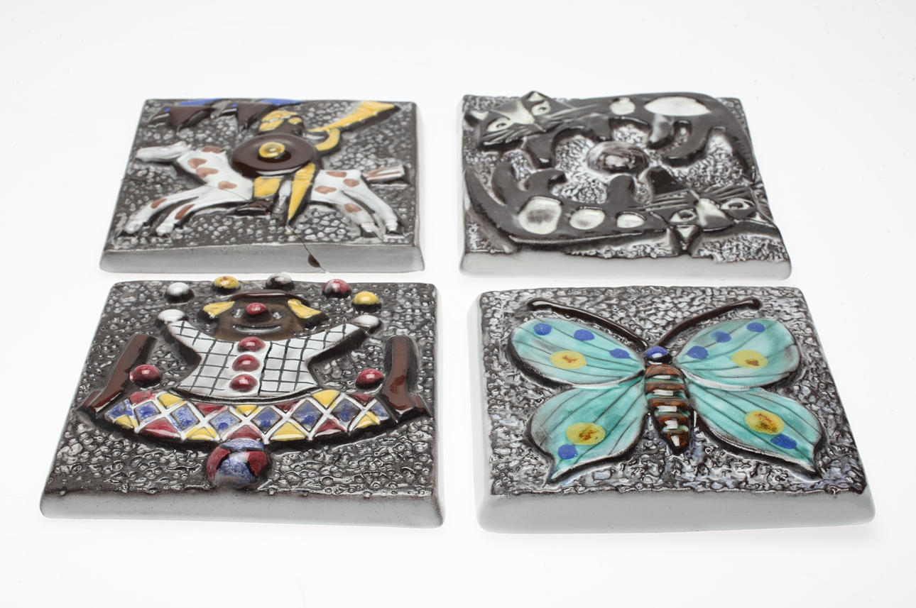 VÄGGRELIEFER, 4 st, keramik, Upsala Ekeby, signerade TK, 1900-talets mitt.