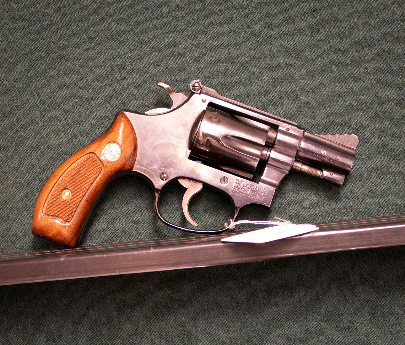 Smith&Wesson modelo 34 calibre 22lr. Número de pieza M60954.