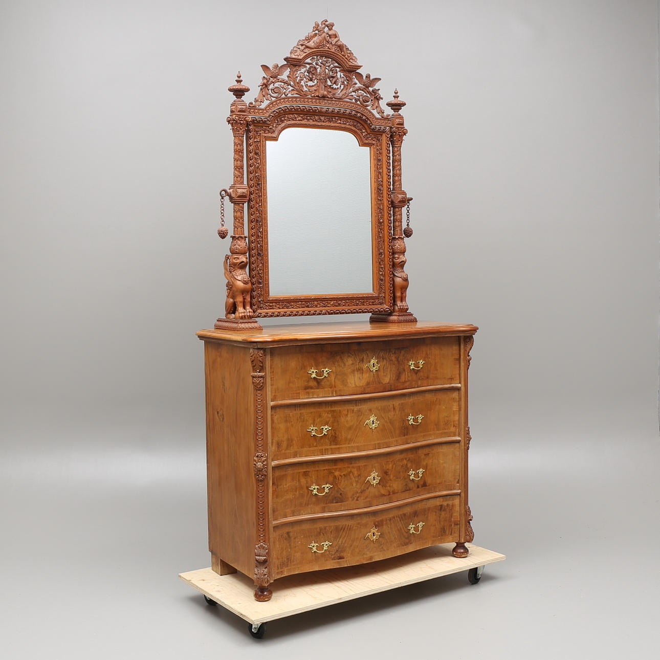 BYRÅ med SPEGEL, 1800-tal.