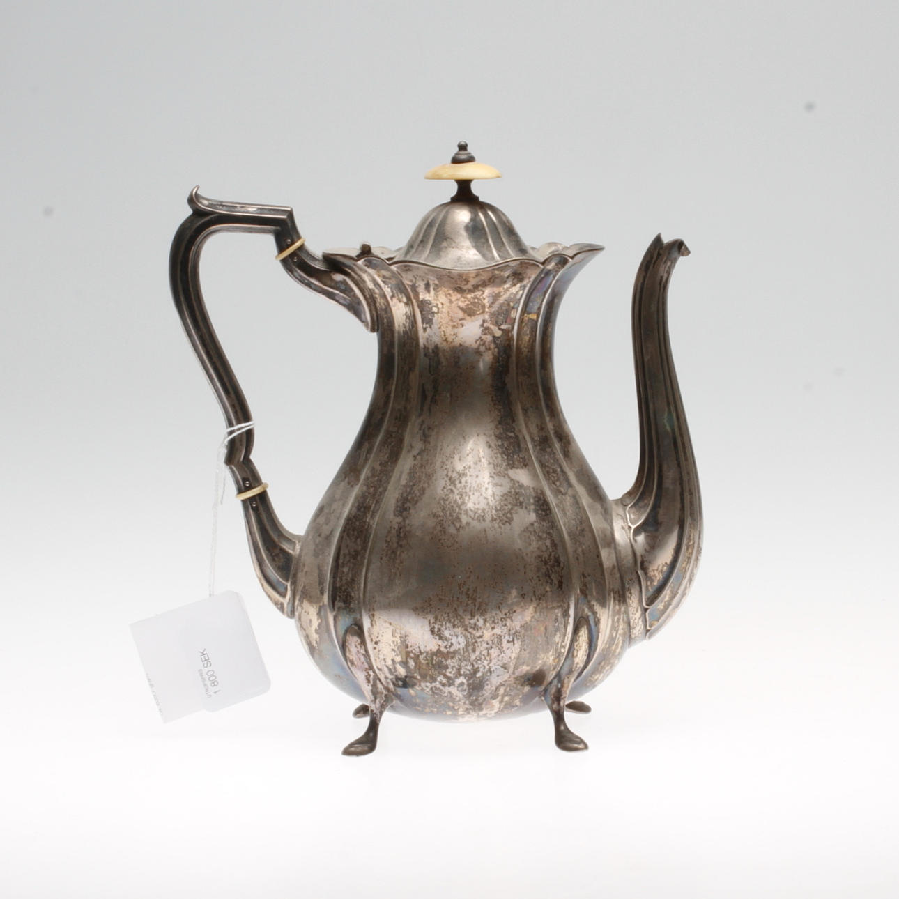 KAFFEKANNA, silver, GAB, Stockholm 1920, total vikt ca. 639,7 gram.