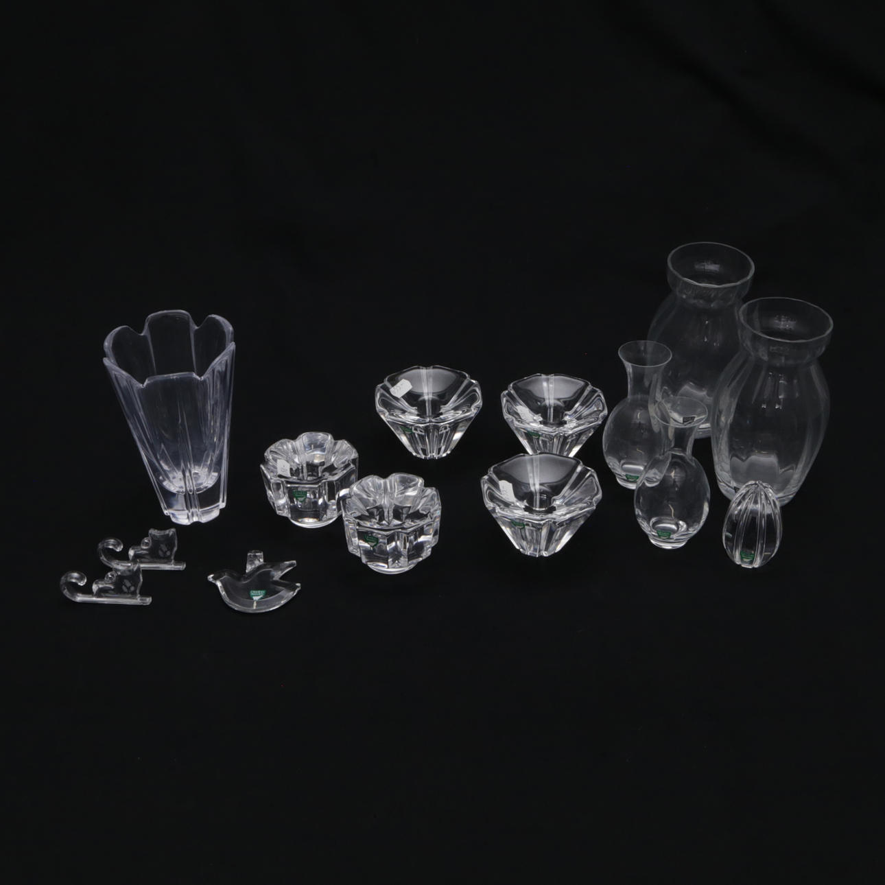 Un conjunto de 12 objetos de cristal, Orrefors.