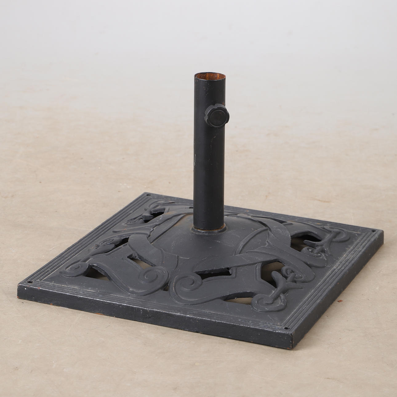 PARASOLLFOT, gjutjärn, 2000-tal.