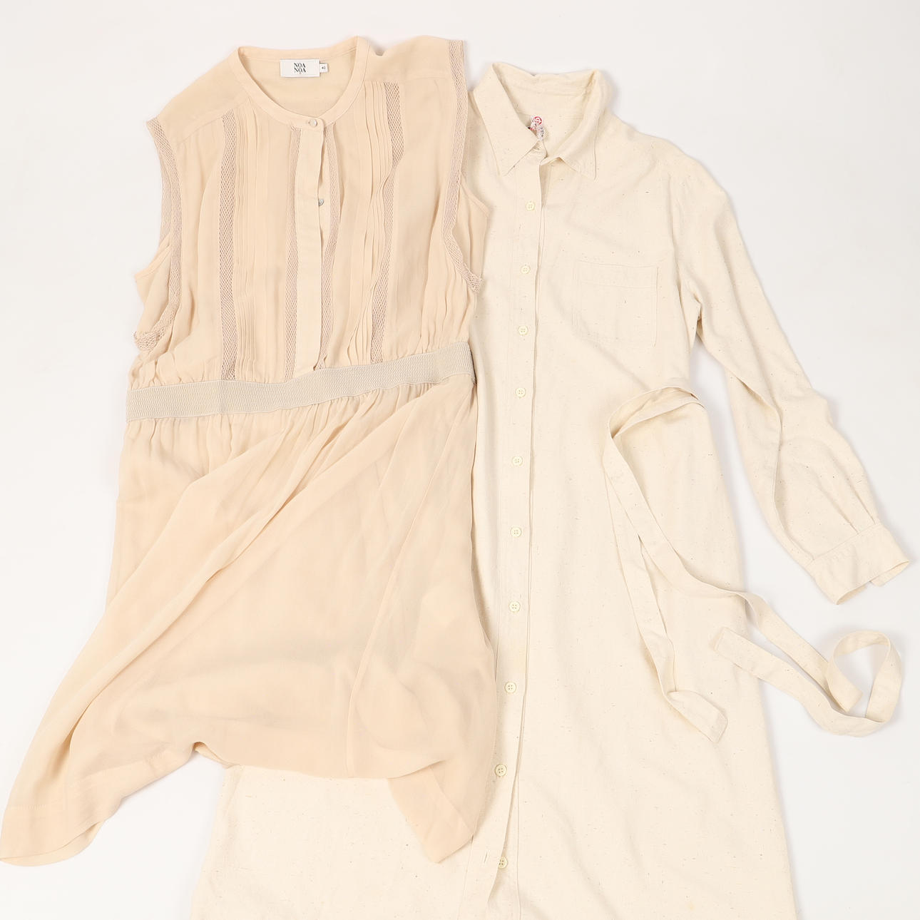 KLEIDER, 2 Stück, fl. a Noa Noa, Dänemark.