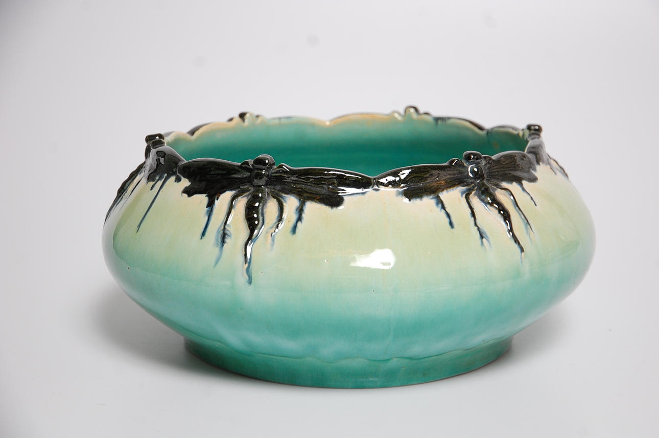 SKÅL, Keramik, Med dekor av trollsländer, stämplad 757 Höganäs AA,18-1900-tal.