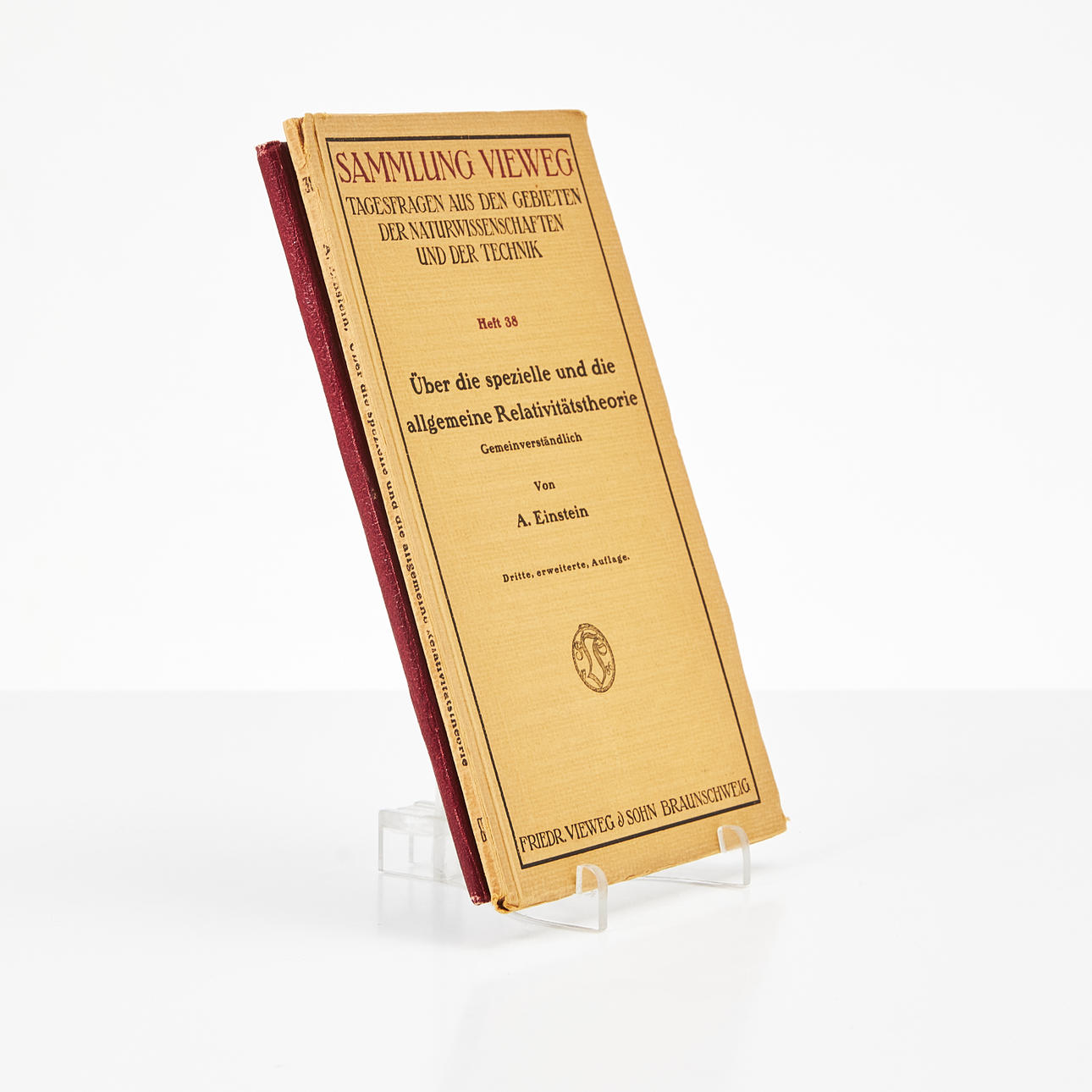 EINSTEIN, SUHTEELLISUUSTEORIA, RÖNTGENSÄTEET, 4 TEOSTA 2 OSASSA.