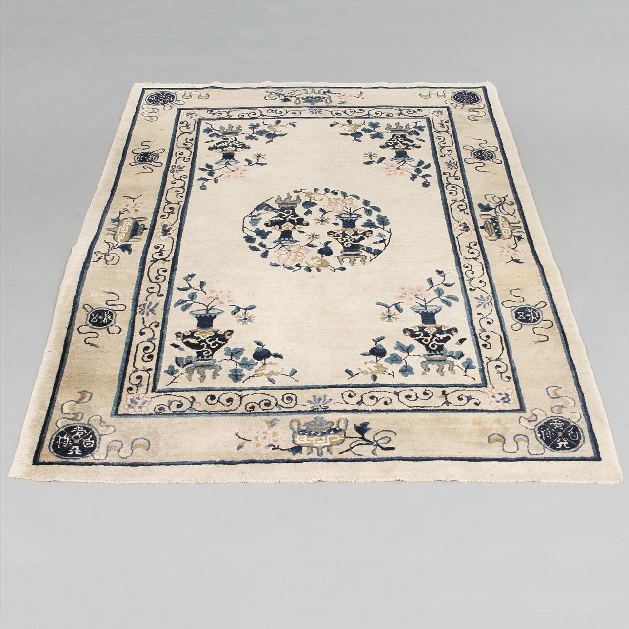 MATTA, Kina. 152x205.