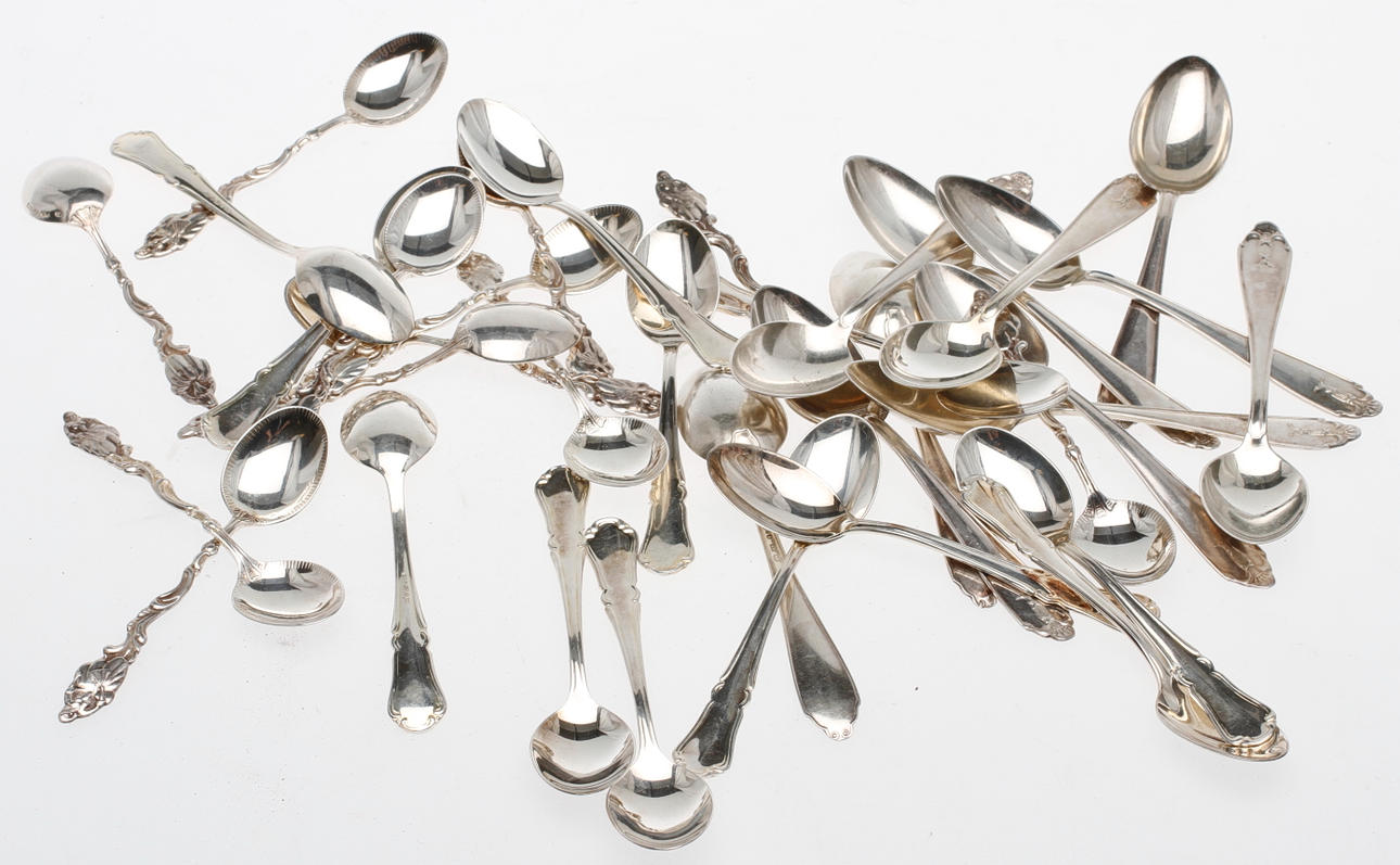 SKEDAR, 35 st, silver, vikt ca 436,7 gram.