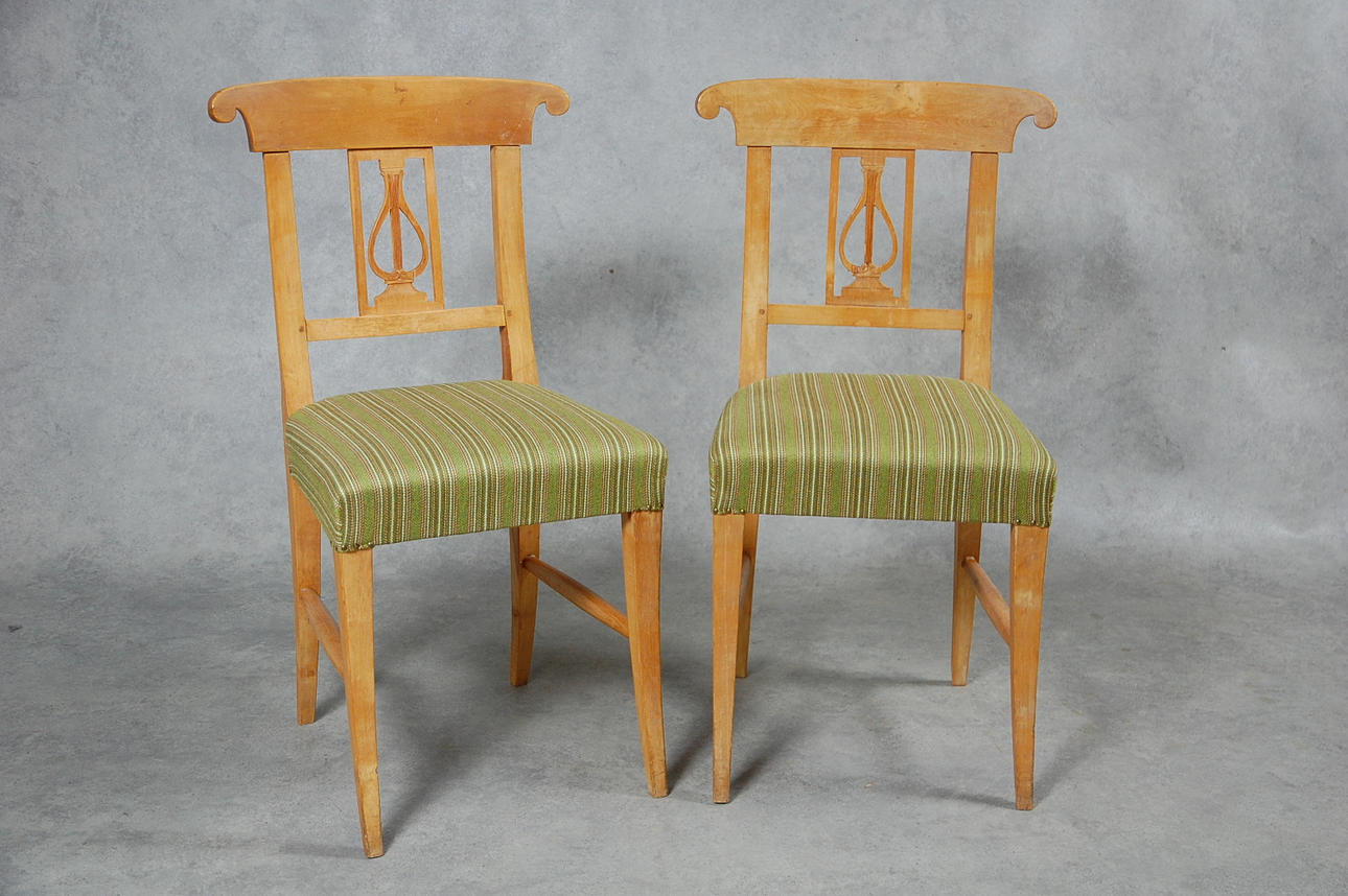 STOLAR 1 par, Karl-Johan 1800-tal, märkta med ägarinitialer, NFS.