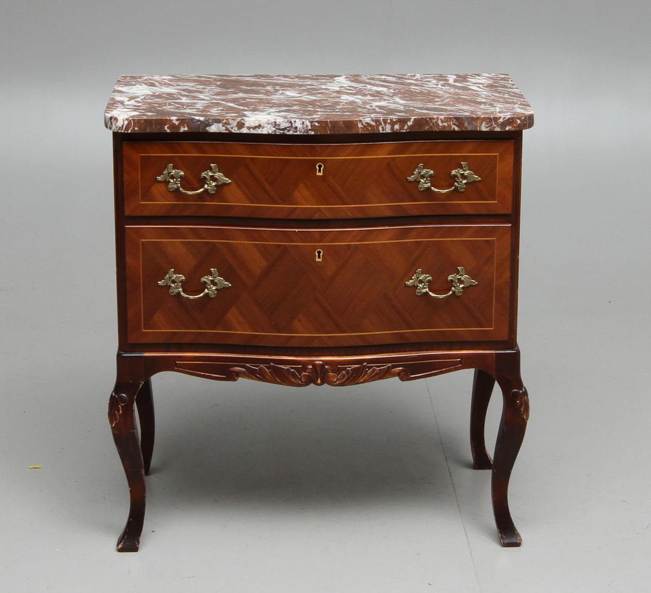 BYRÅ, med stenskiva, Louis XVI-stil, 1900-tal.