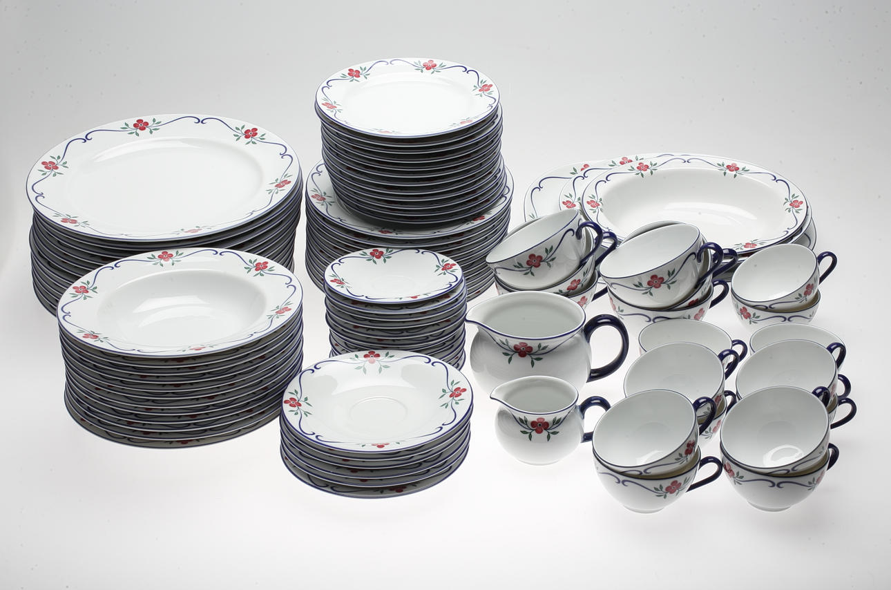 MAT och TE/KAFFESERVIS, 89 delar, porslin, "Sundborn", Rörstrand, 19/2000-tal.