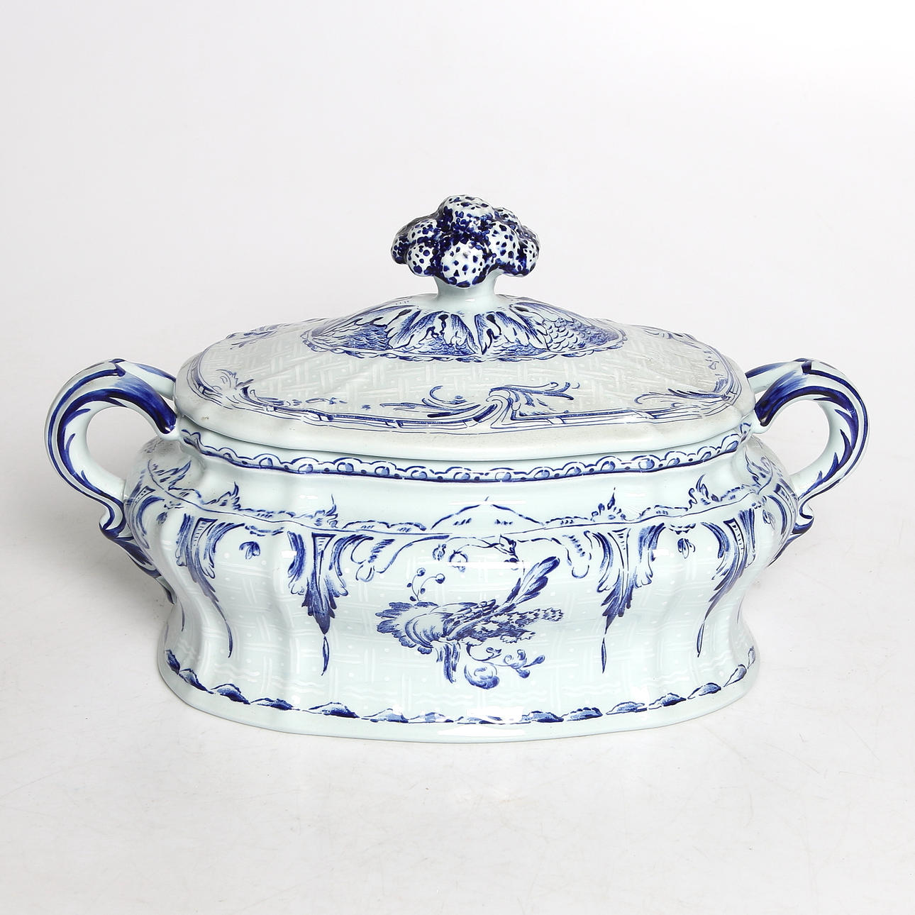 TERRIN, porslin, reproduktion efter original från 1758 för Rörstrands 250-års jubileum, 1976.