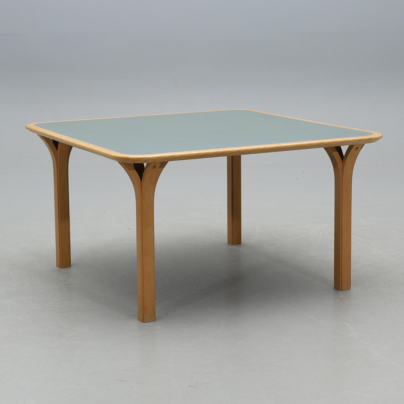 BORD, inköpt på Silverbergs, Malmö 1980/1990-tal.