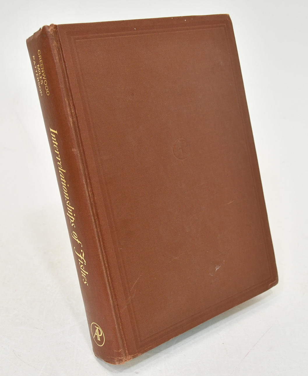 Indbyrdes forhold mellem fisk. Grønt træ, 1973.